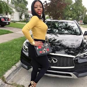 Meet your Posher, Charese